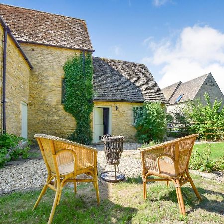 Butts Farm Villa Cirencester Eksteriør billede