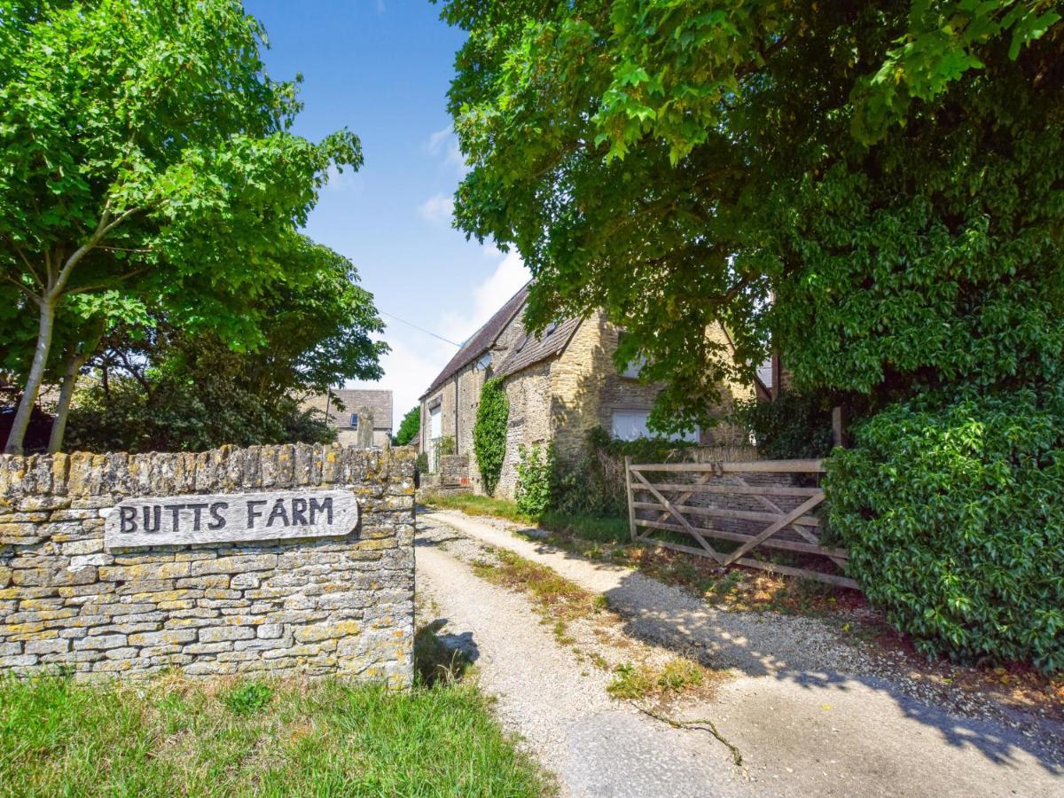 Butts Farm Villa Cirencester Eksteriør billede