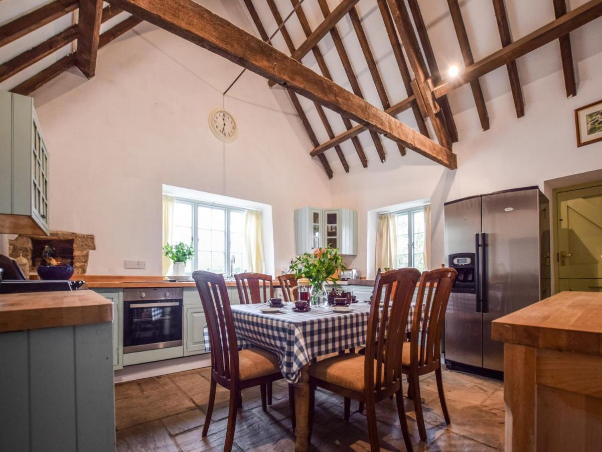 Butts Farm Villa Cirencester Eksteriør billede
