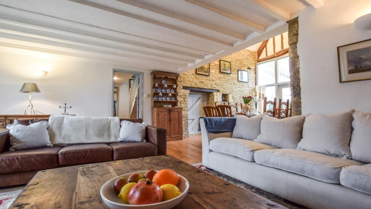 Butts Farm Villa Cirencester Eksteriør billede