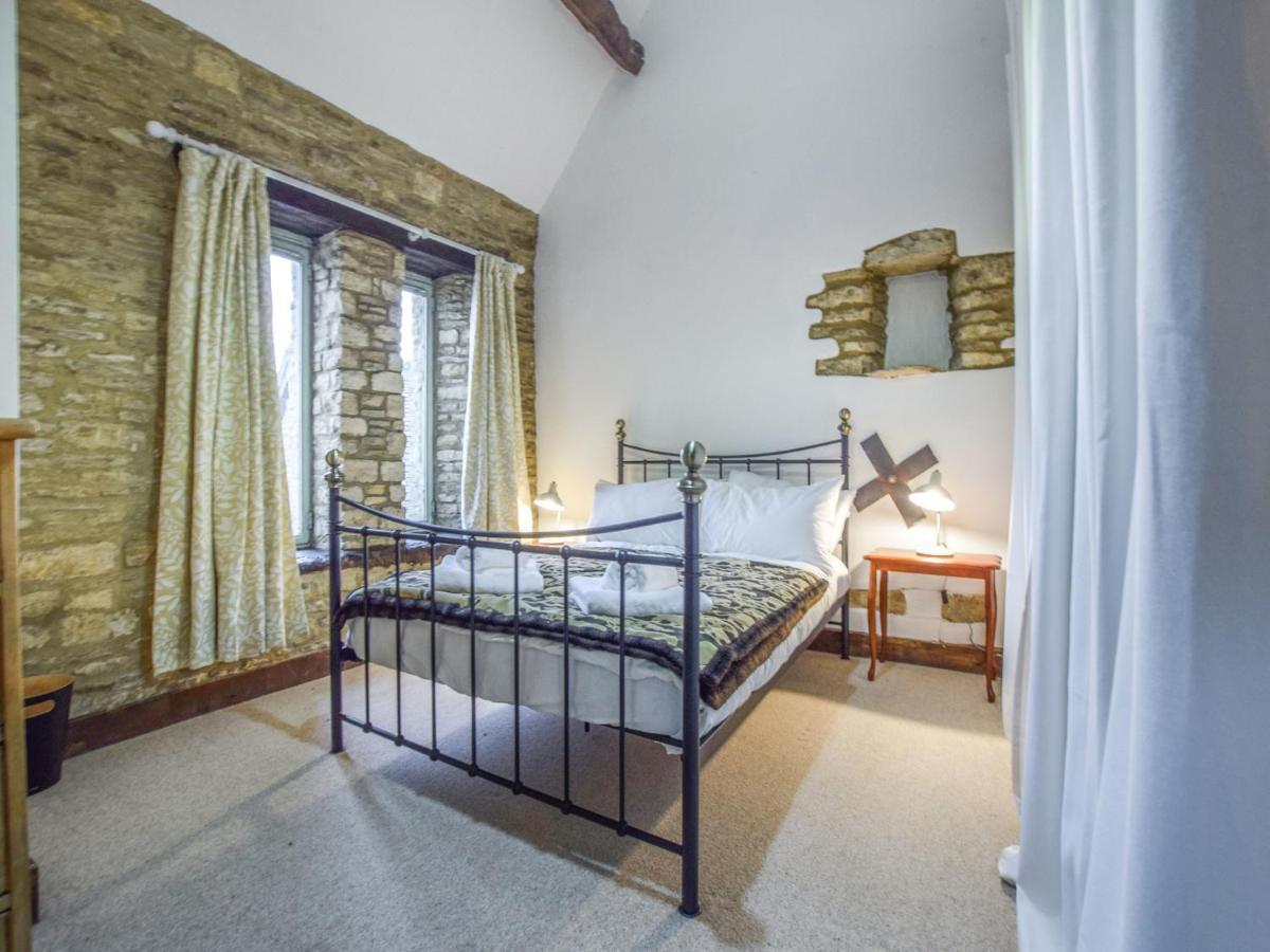 Butts Farm Villa Cirencester Eksteriør billede